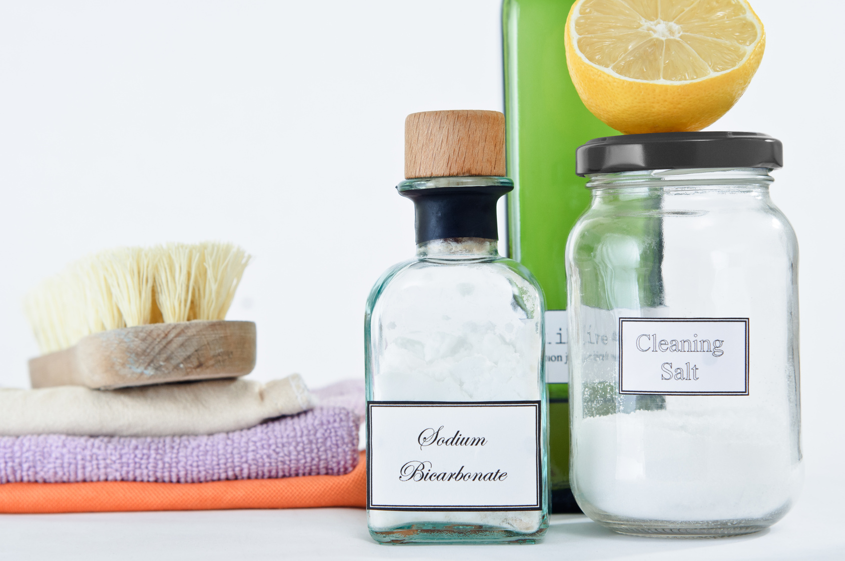Natural cleaning. Home Cleaning products. 6 Натуральных средств для очистки дома. Clean product. Cleaning nature.